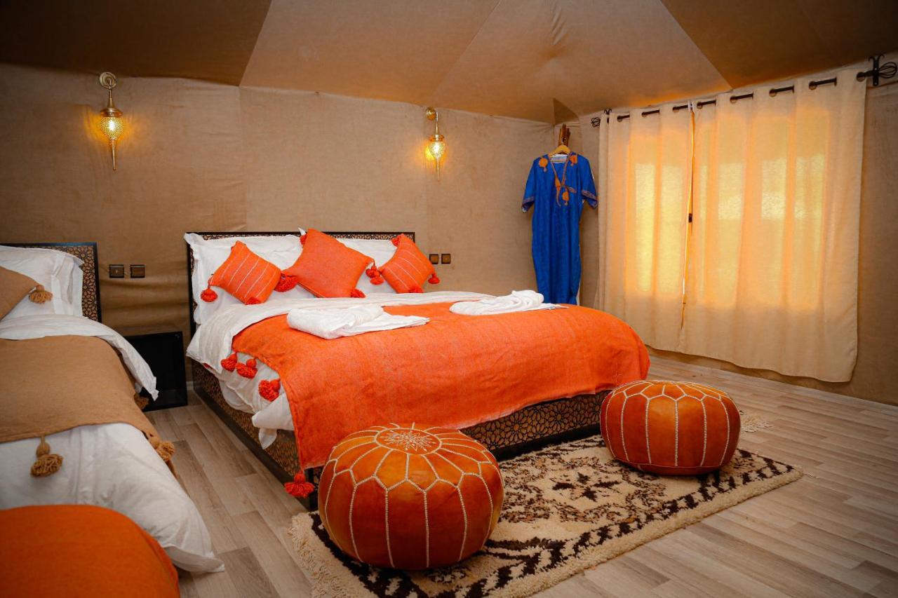 Luxury Berber Style Hotel Merzouga Bagian luar foto