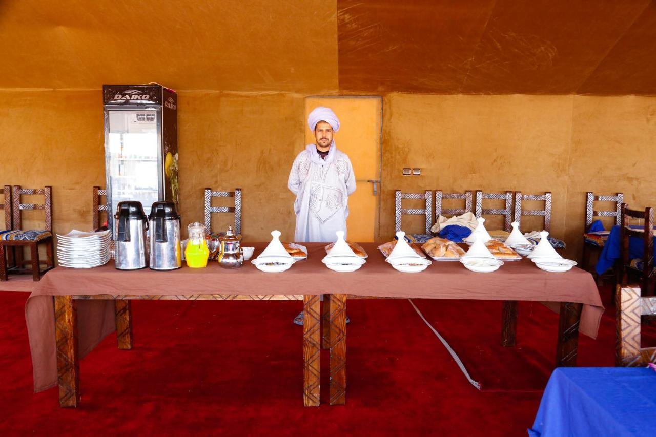 Luxury Berber Style Hotel Merzouga Bagian luar foto