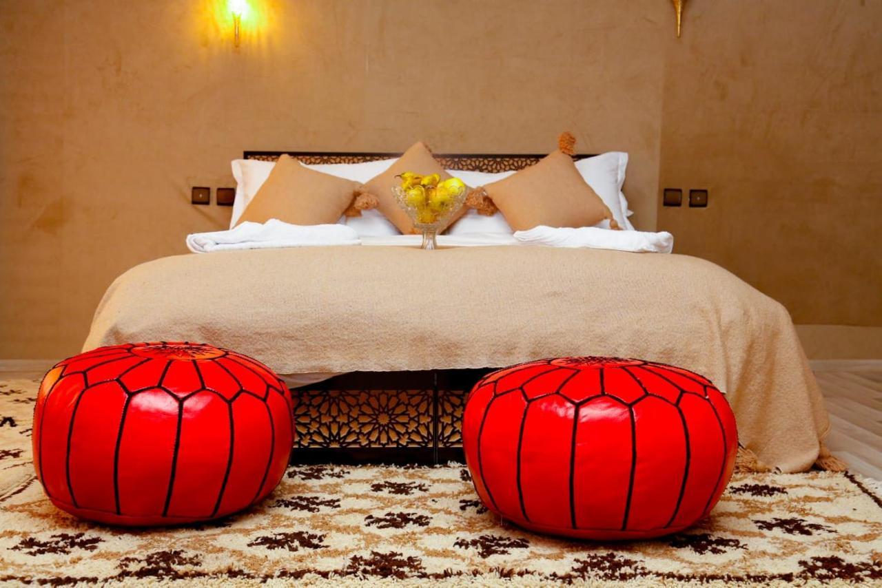 Luxury Berber Style Hotel Merzouga Bagian luar foto