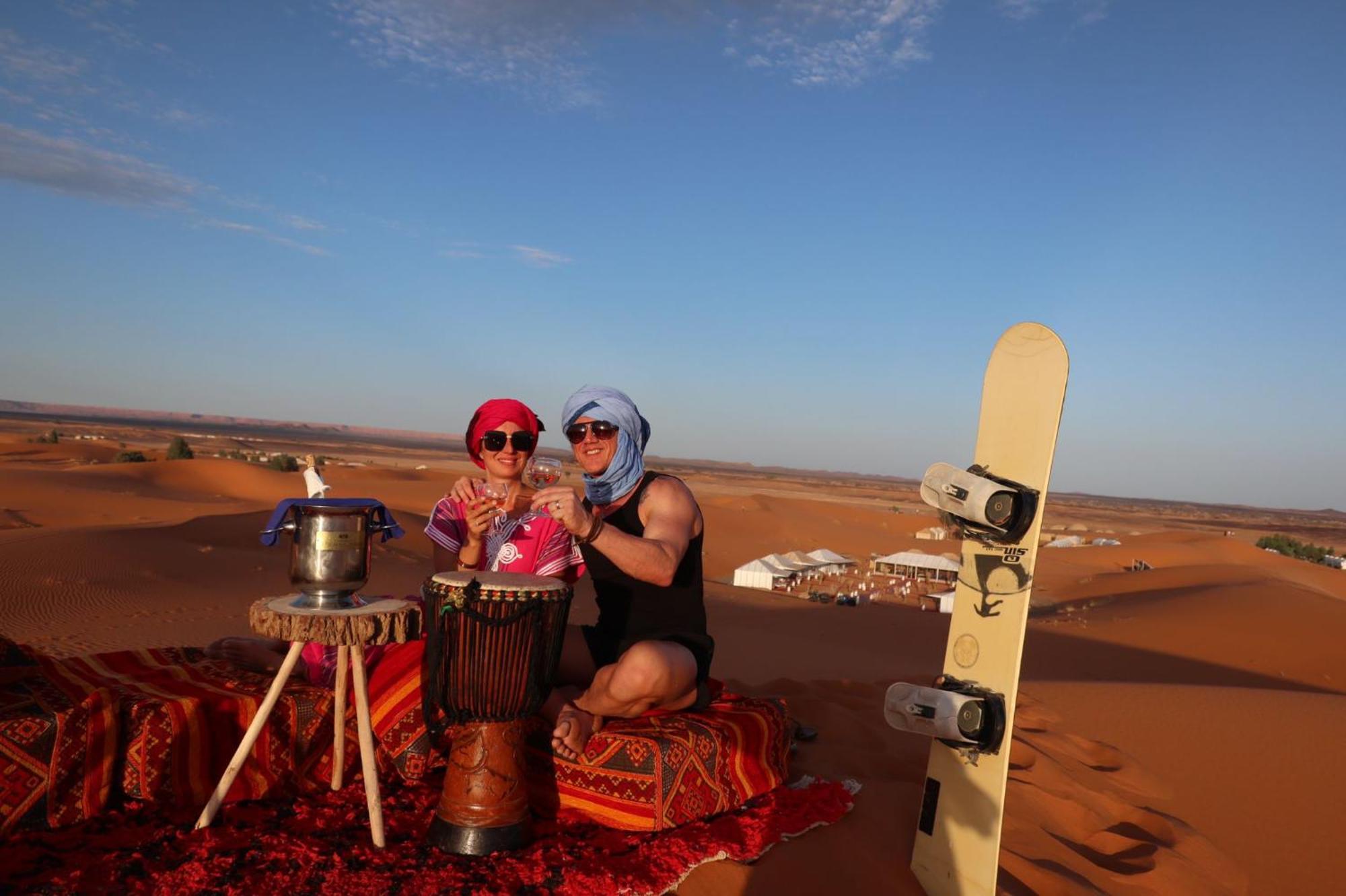 Luxury Berber Style Hotel Merzouga Bagian luar foto