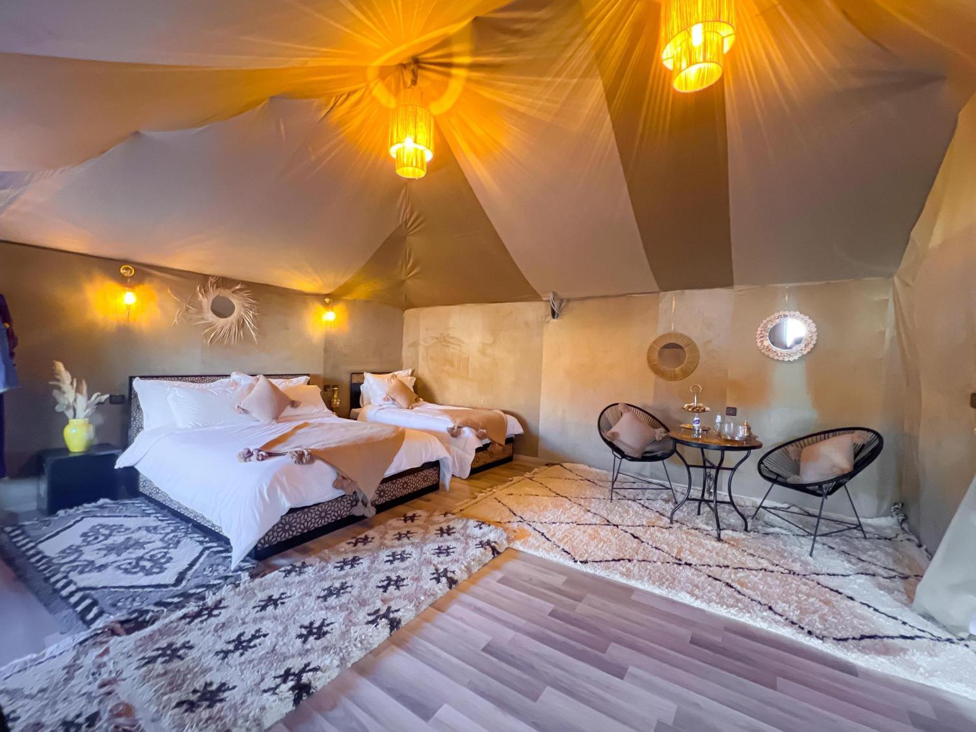 Luxury Berber Style Hotel Merzouga Bagian luar foto