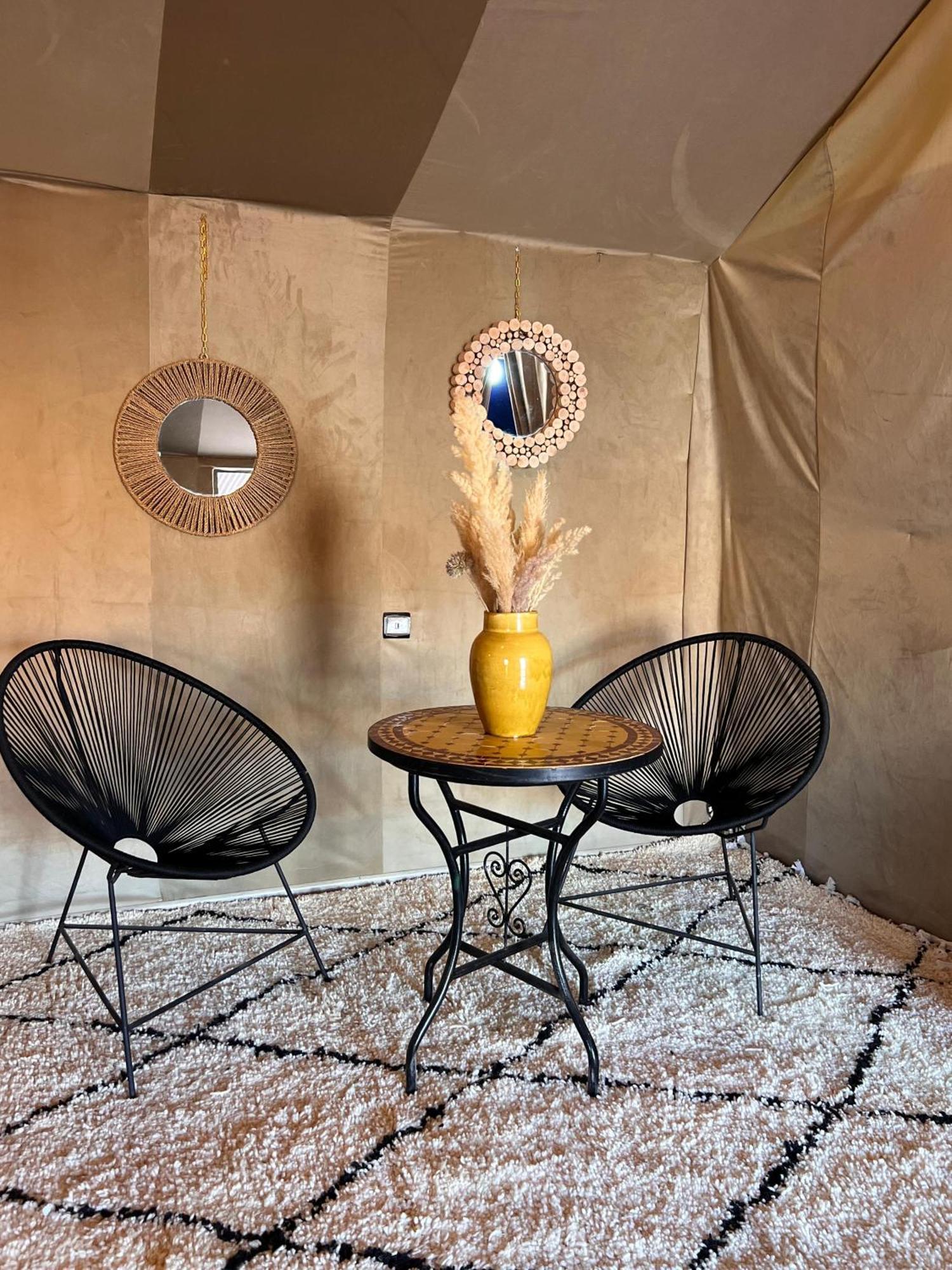 Luxury Berber Style Hotel Merzouga Bagian luar foto