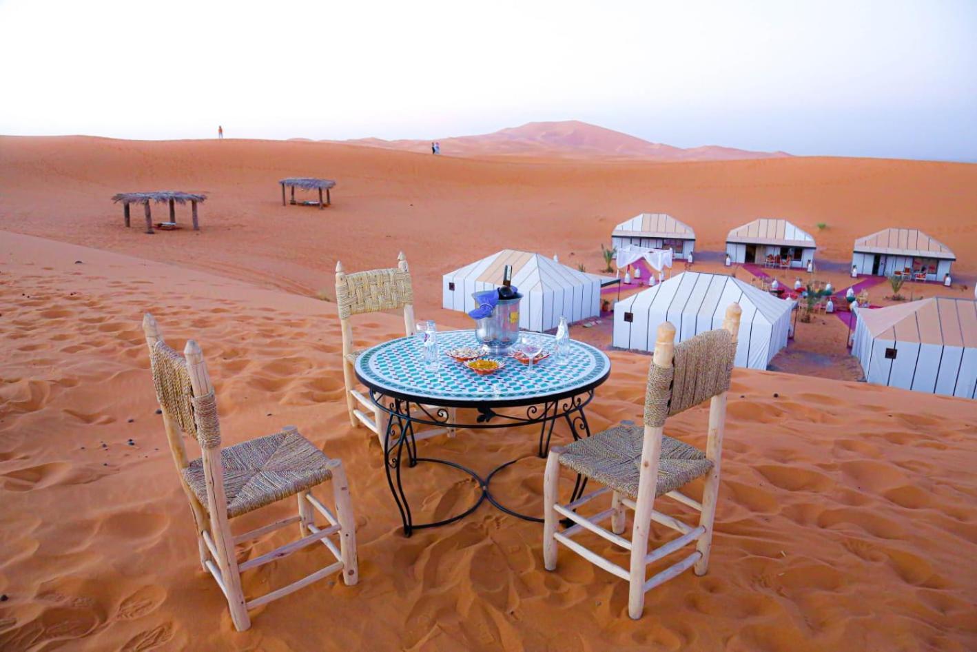 Luxury Berber Style Hotel Merzouga Bagian luar foto