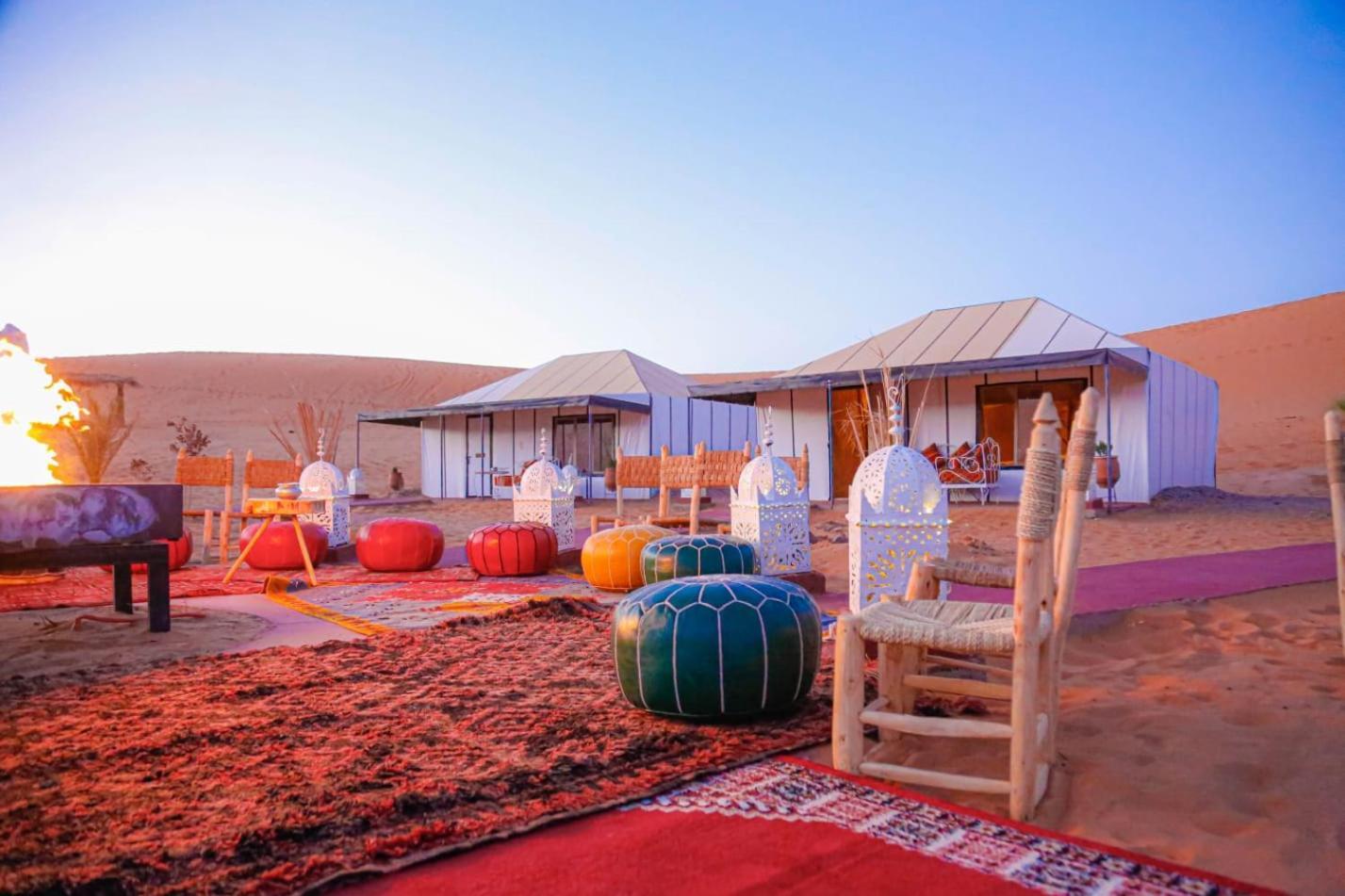 Luxury Berber Style Hotel Merzouga Bagian luar foto