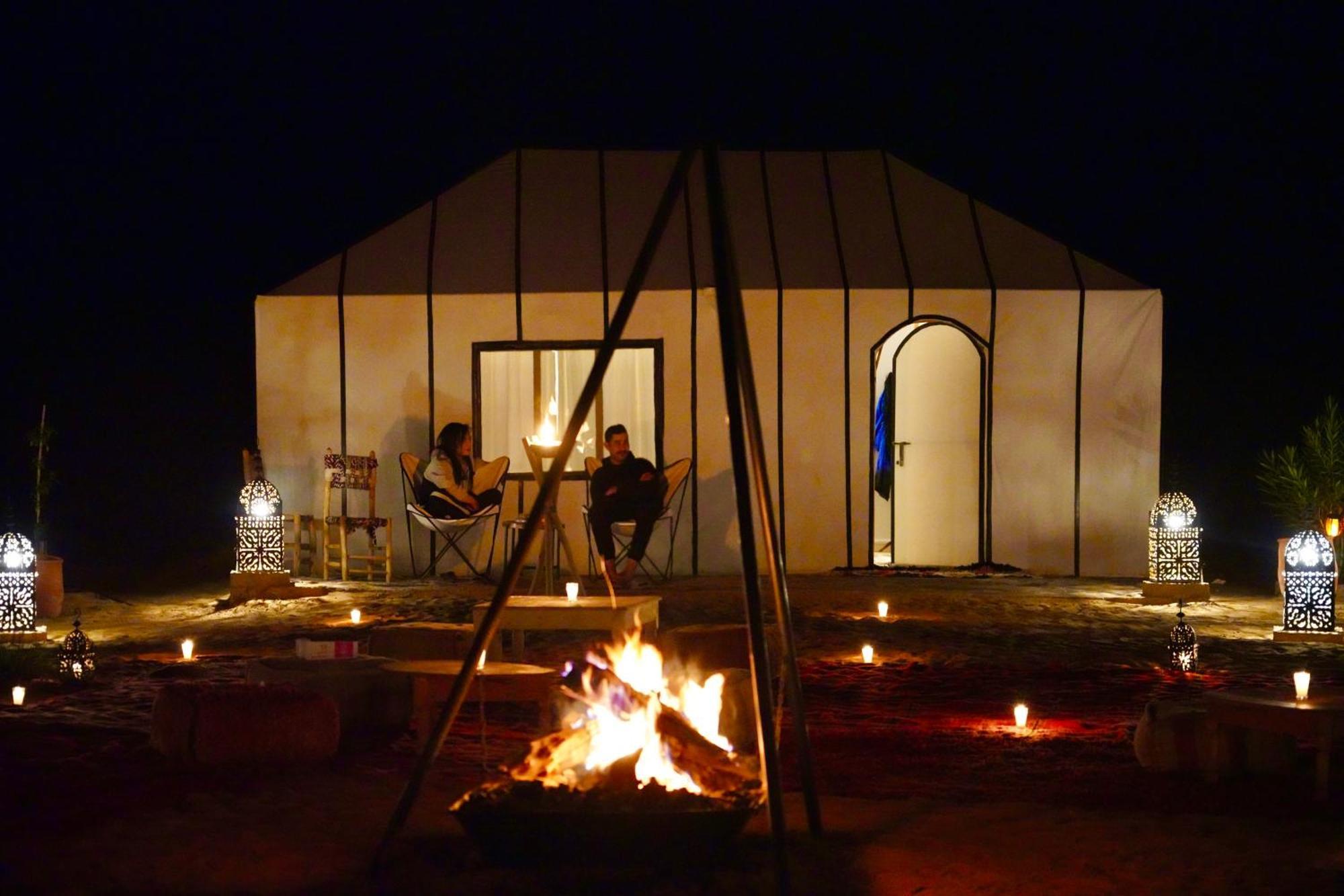 Luxury Berber Style Hotel Merzouga Bagian luar foto